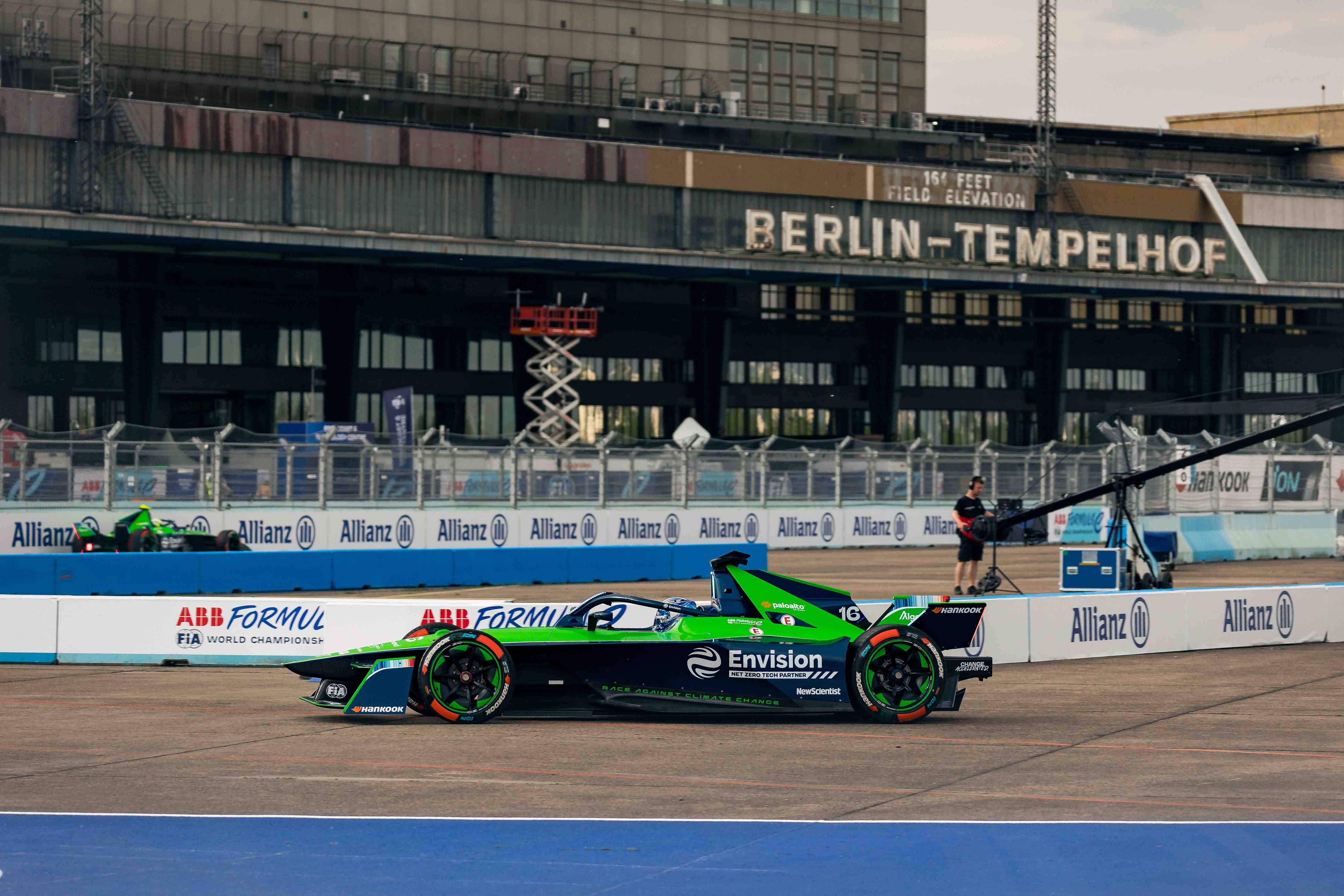 可持续材料在赛车制造中的创新应用