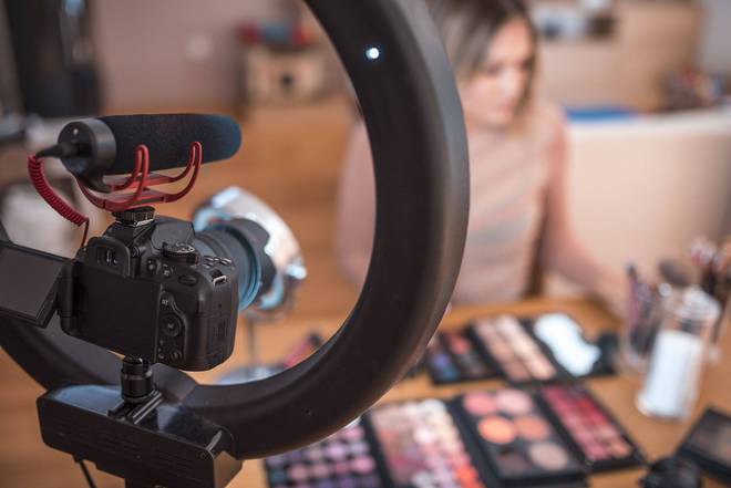 九游网页版官网入口-包含&quot;全球网络直播，直击精彩比拼零距离接触&quot;的词条