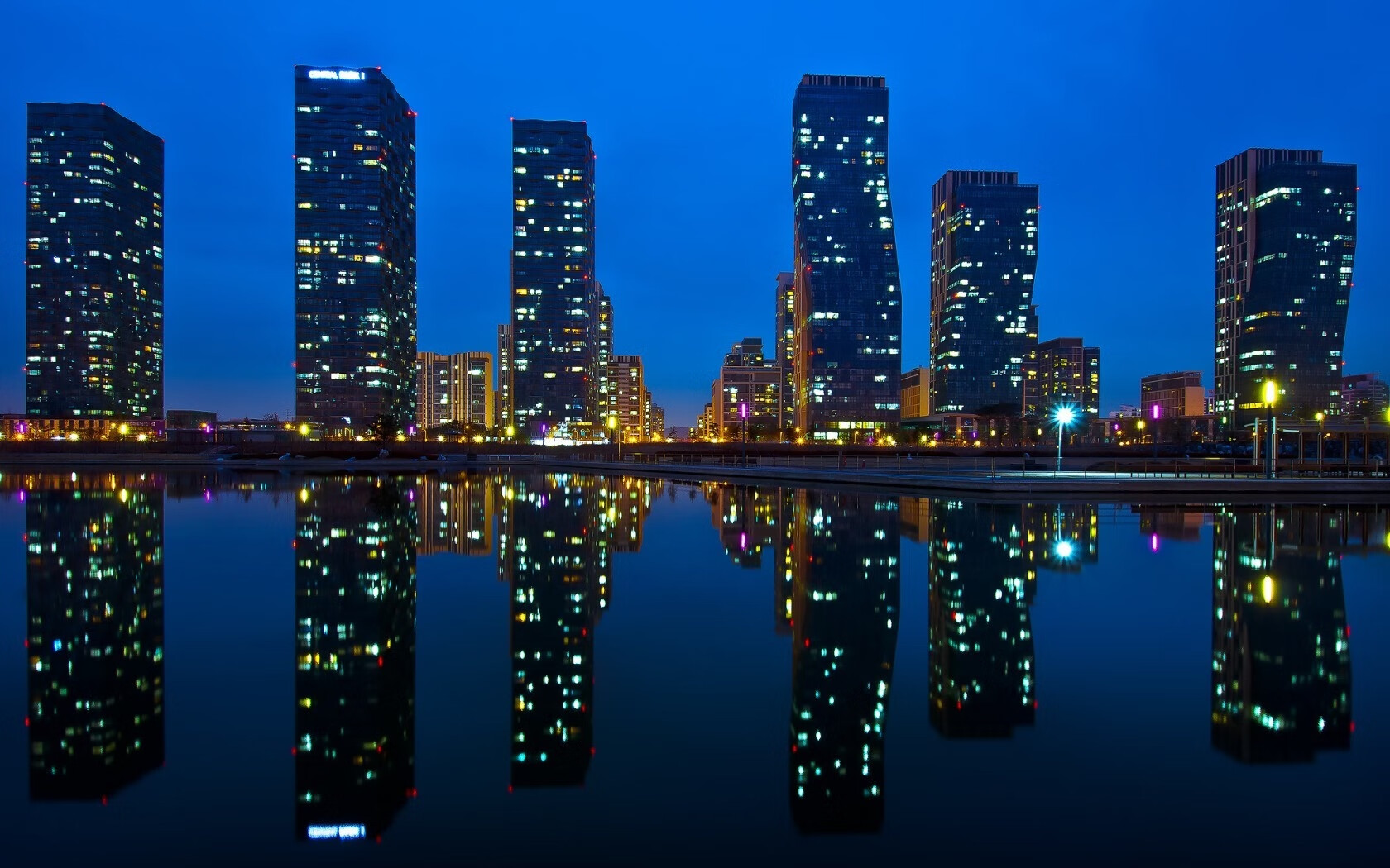 足球合作项目:共筑体育强国之路,足球战略合作协议书模板